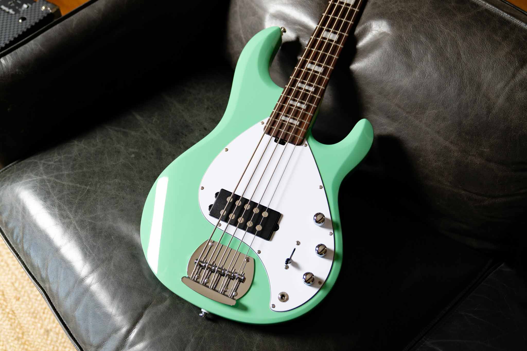 StingRay Plus SUB Série Sterling by Music Man 5 cordes Seafoam Green