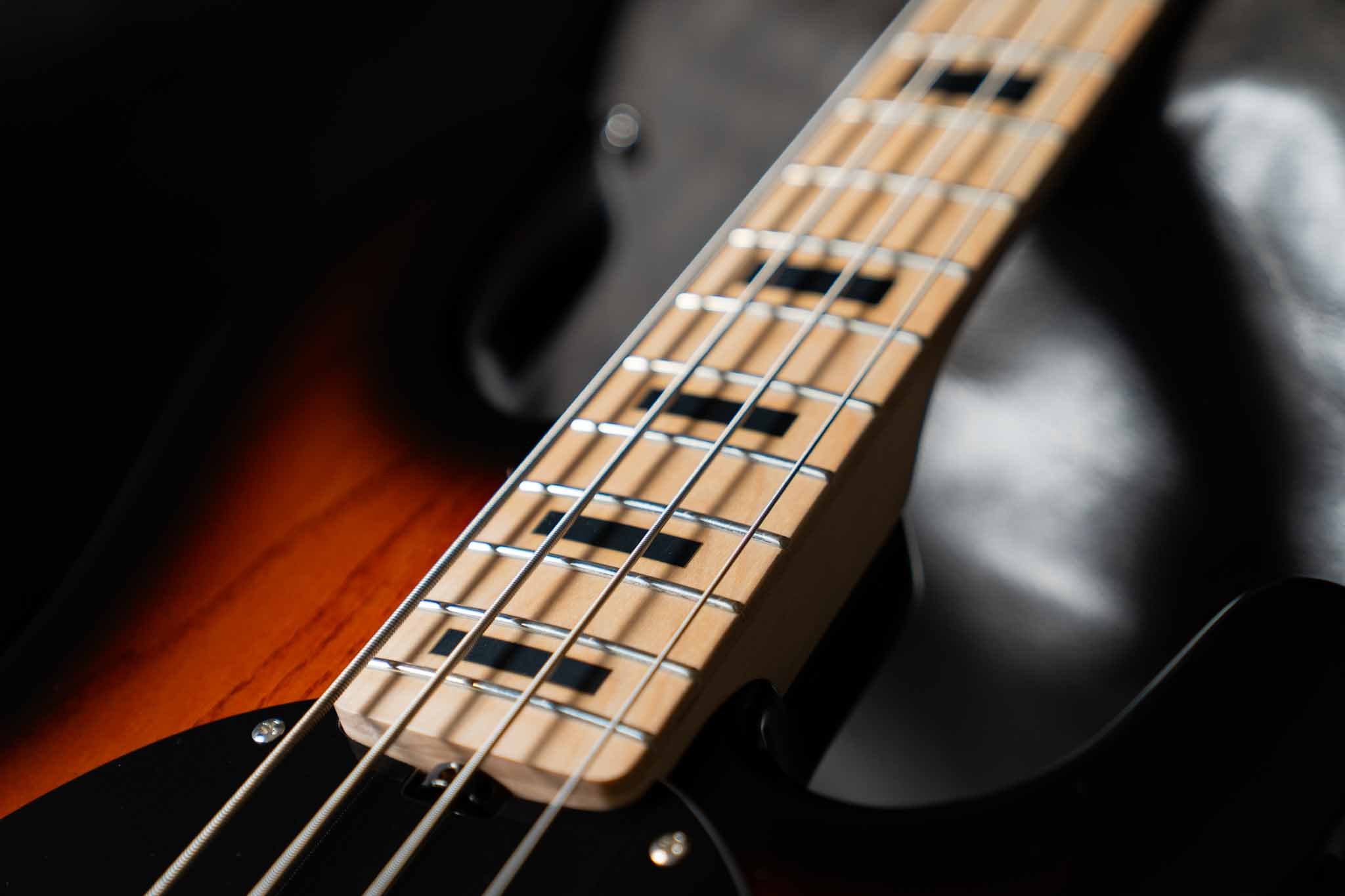 StingRay Plus SUB Série Sterling by Music Man 4 cordes Vintage Sunburst