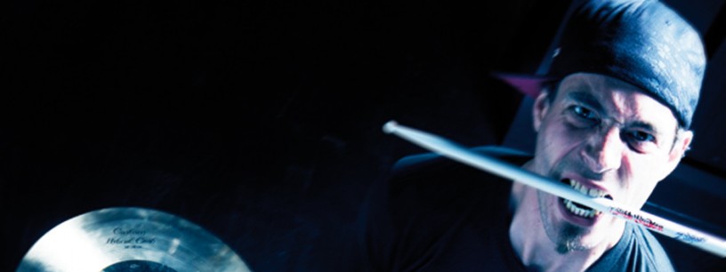 La Boite Noire Du Musicien Le Batteur De SKIP THE USE Manamax 
