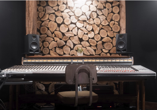 ADAM AUDIO Enceintes actives A7V