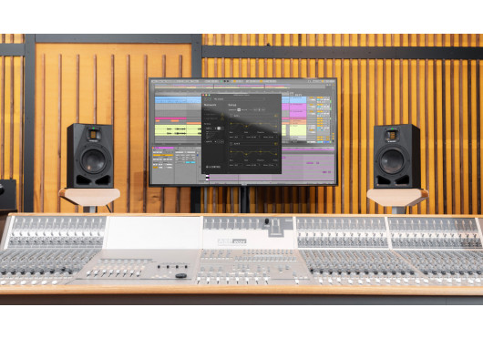 ADAM AUDIO Enceintes actives A7V