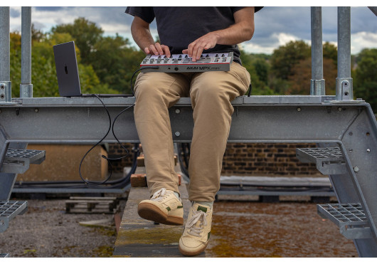 MPKMINI4-W AKAI PROFESSIONAL CLAVIERS MAITRES MPKMINI4-W