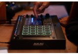 AKAI PROFESSIONAL STATIONS DE PRODUCTION MPC-LIVE3