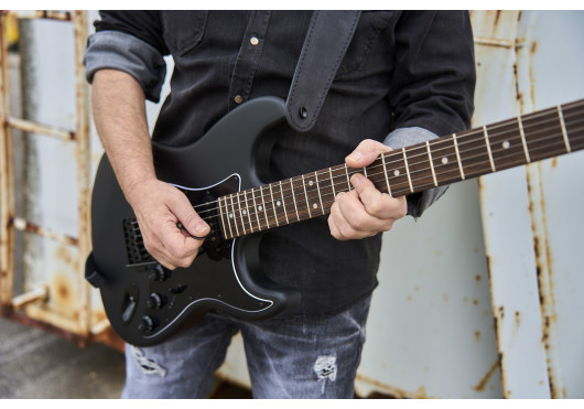 EKO GUITARES ÉLECTRIQUES ST300-STHBLK