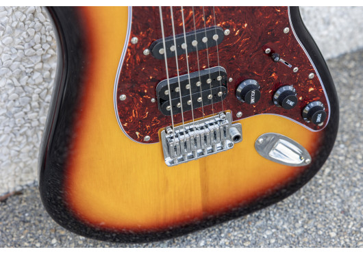 EKO GUITARES ÉLECTRIQUES ST451-SB