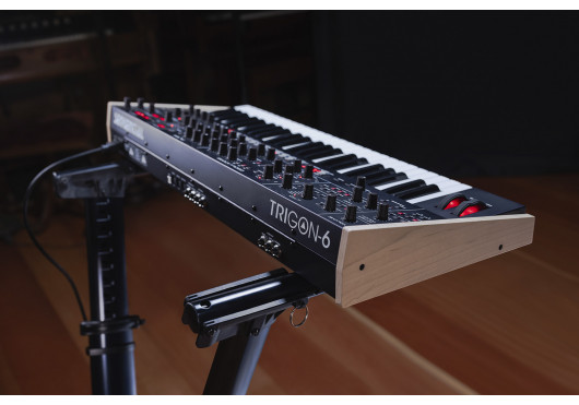 SEQUENTIAL Synthétiseurs analogiques TRIGON-6