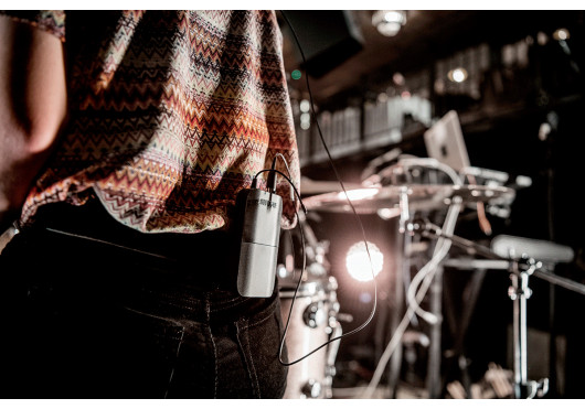 SHURE SYSTEMES HF BLX14E-M17