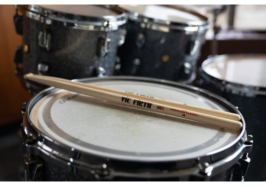 1A VIC FIRTH BAGUETTES BATTERIE 1A