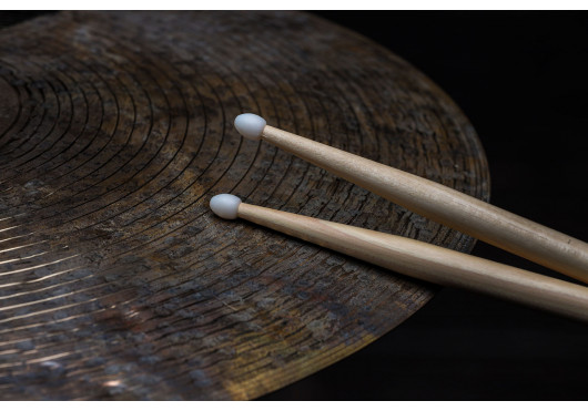 VIC FIRTH BAGUETTES BATTERIE 2BN