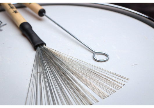 LEGACY VIC FIRTH BALAIS ET RODS LEGACY