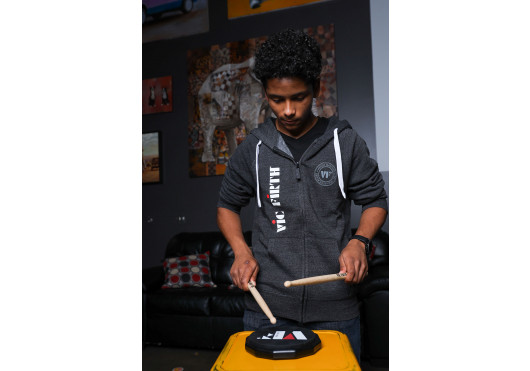 VIC FIRTH MERCHANDISING  PHOODIE20LOGOM